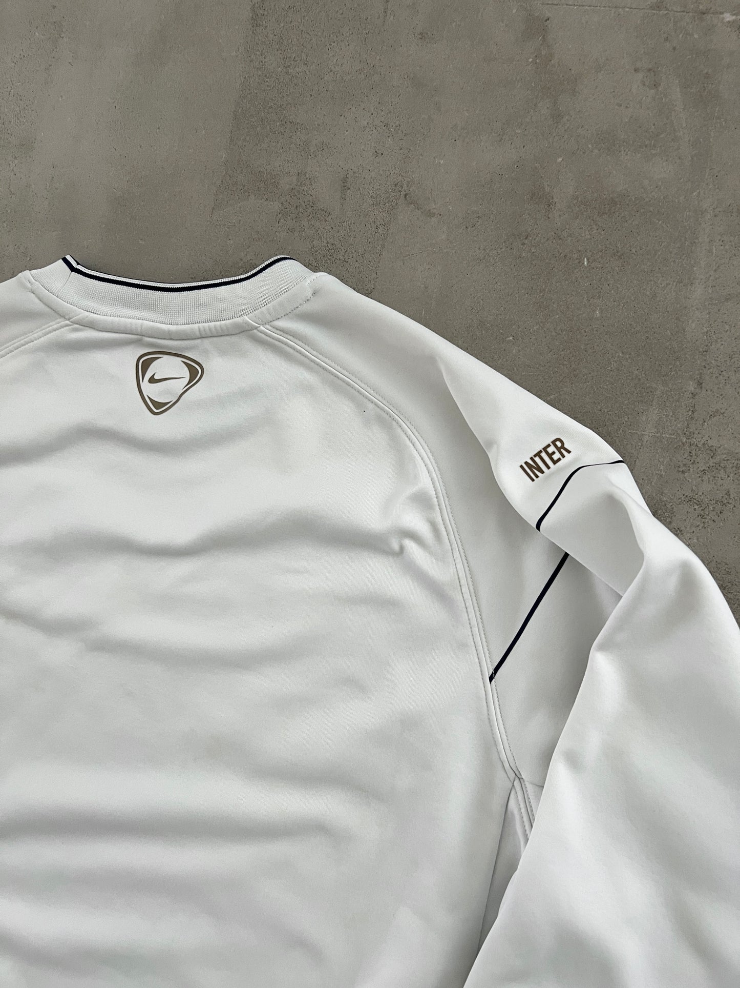 WHITE INTER MILAN NIKE SWEATER - 2000S - M