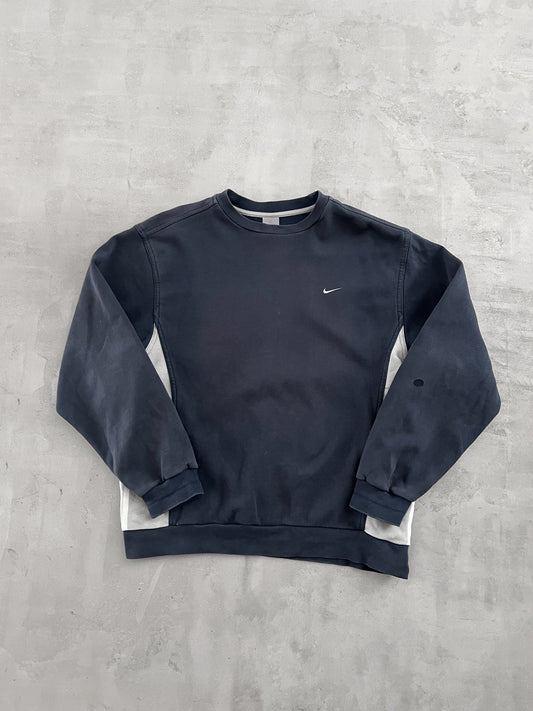 FADED NAVY NIKE SWEATER - 2000S - M