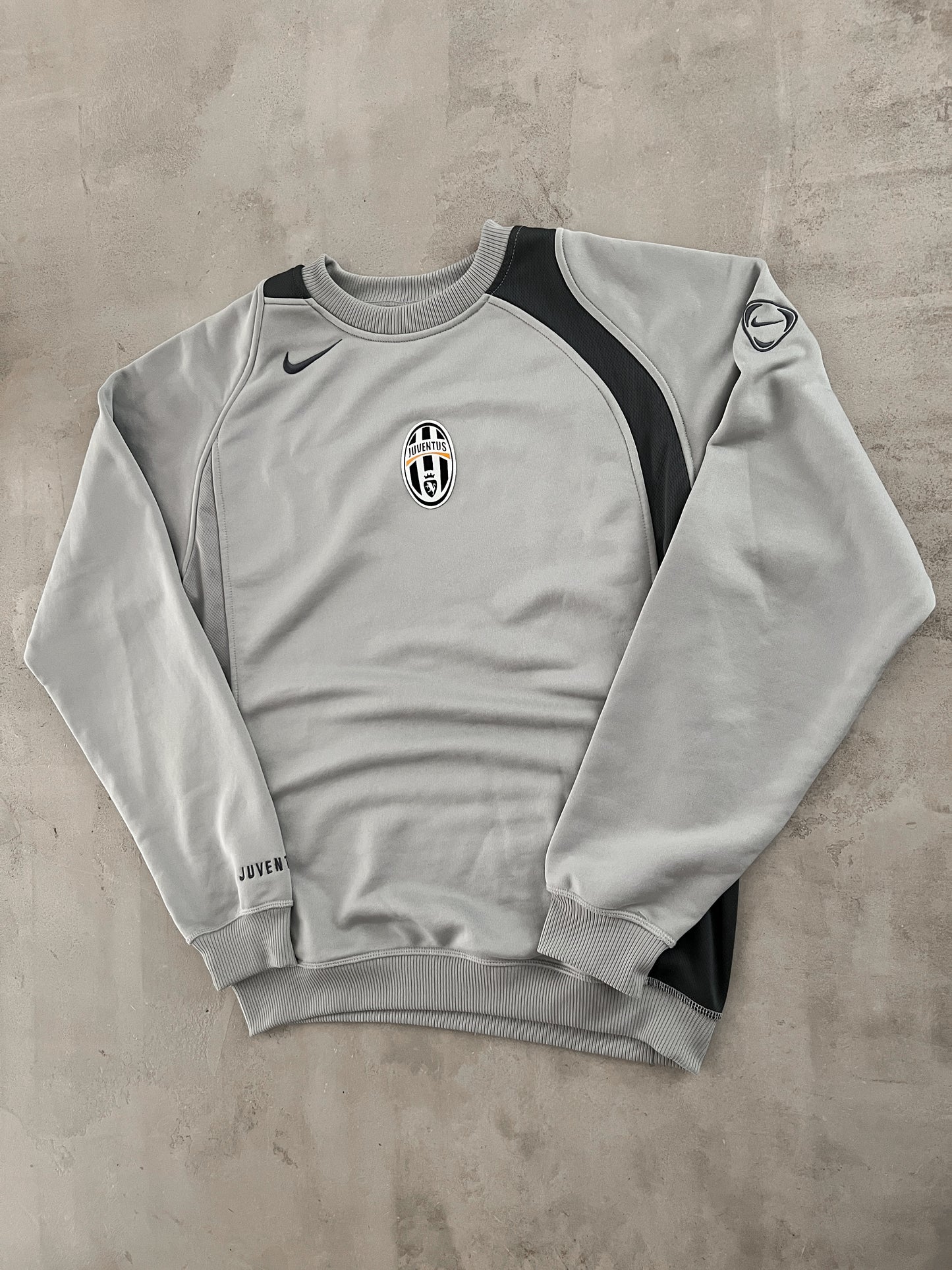 GREY JUVENTUS NIKE SWEATER - 2000S - S
