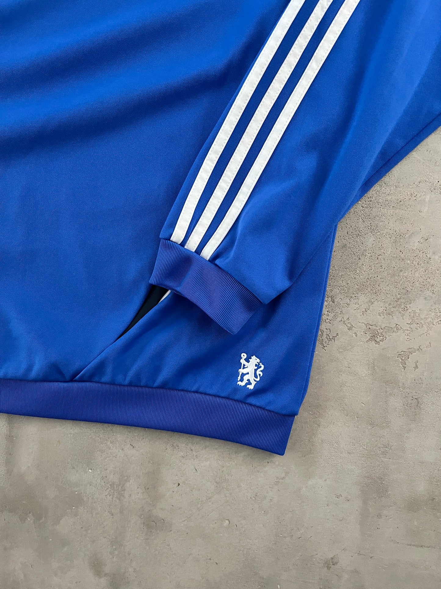 BLUE CHELSEA ADIDAS SWEATER - 2000S - L