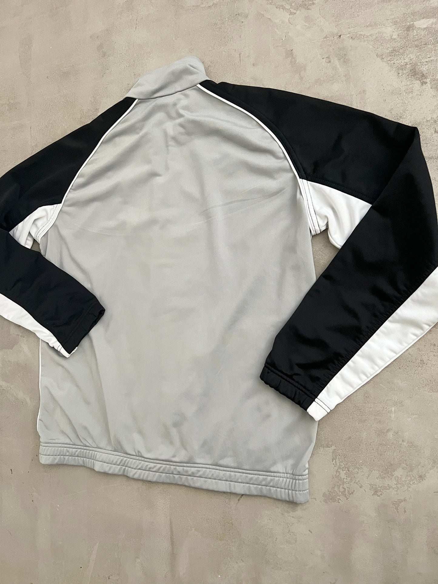 GREY/WHITE NIKE TRACK JACKET - 2000S - M