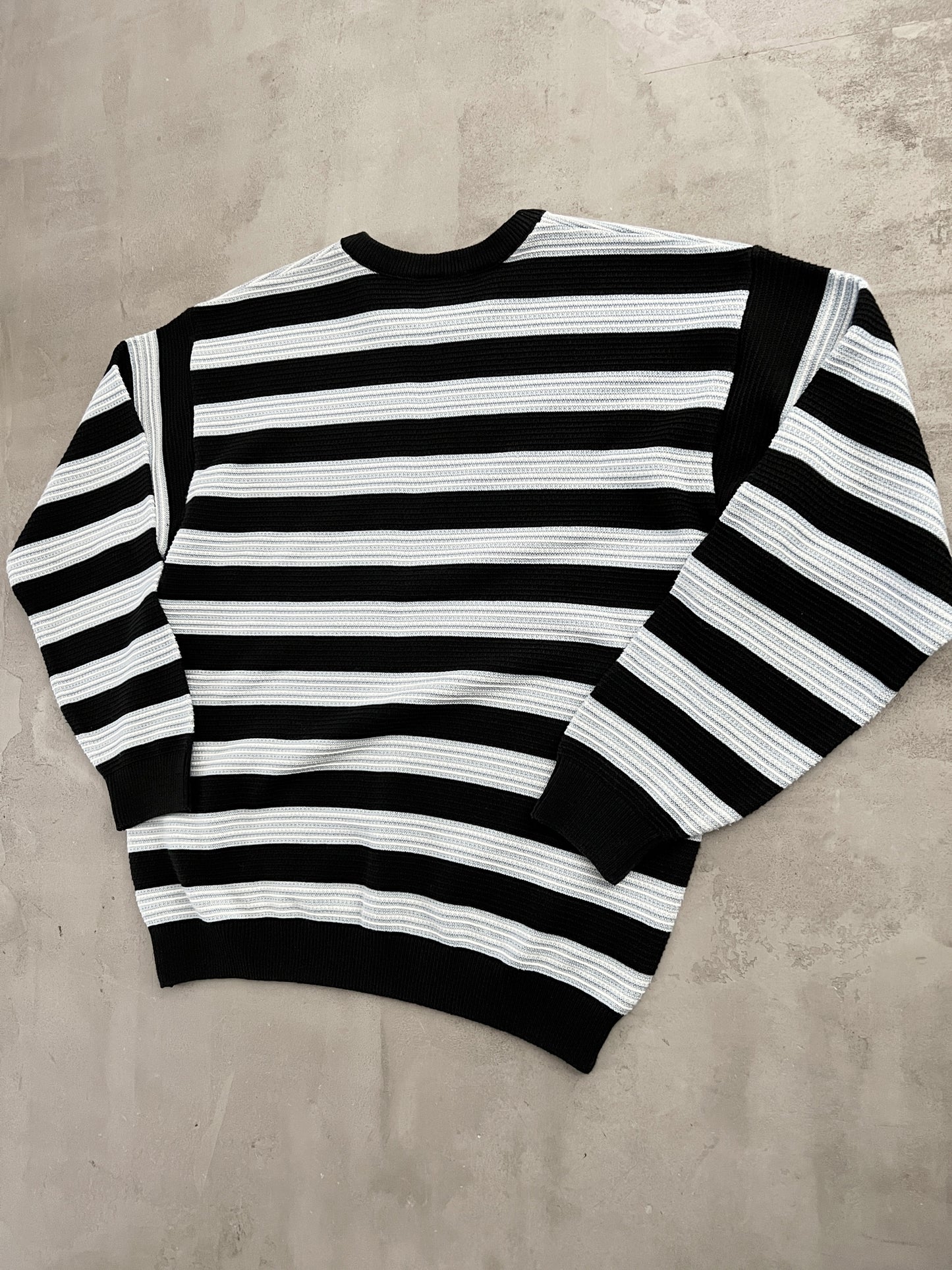 BLACK/BABY BLUE LACOSTE KNIT - 2000S - L/M