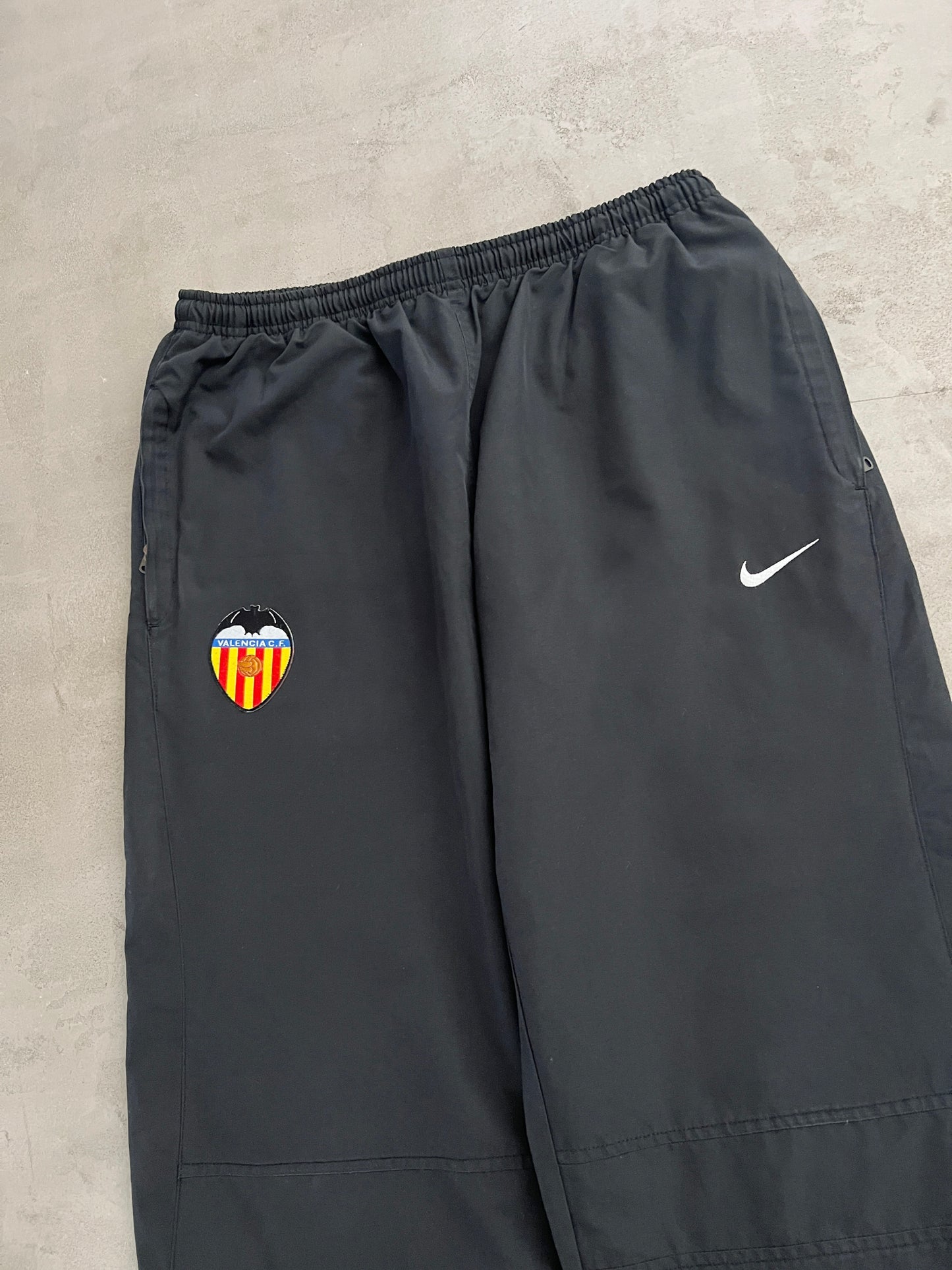 GREY FC VALENCIA NIKE TRACK PANTS - 2000S - XL