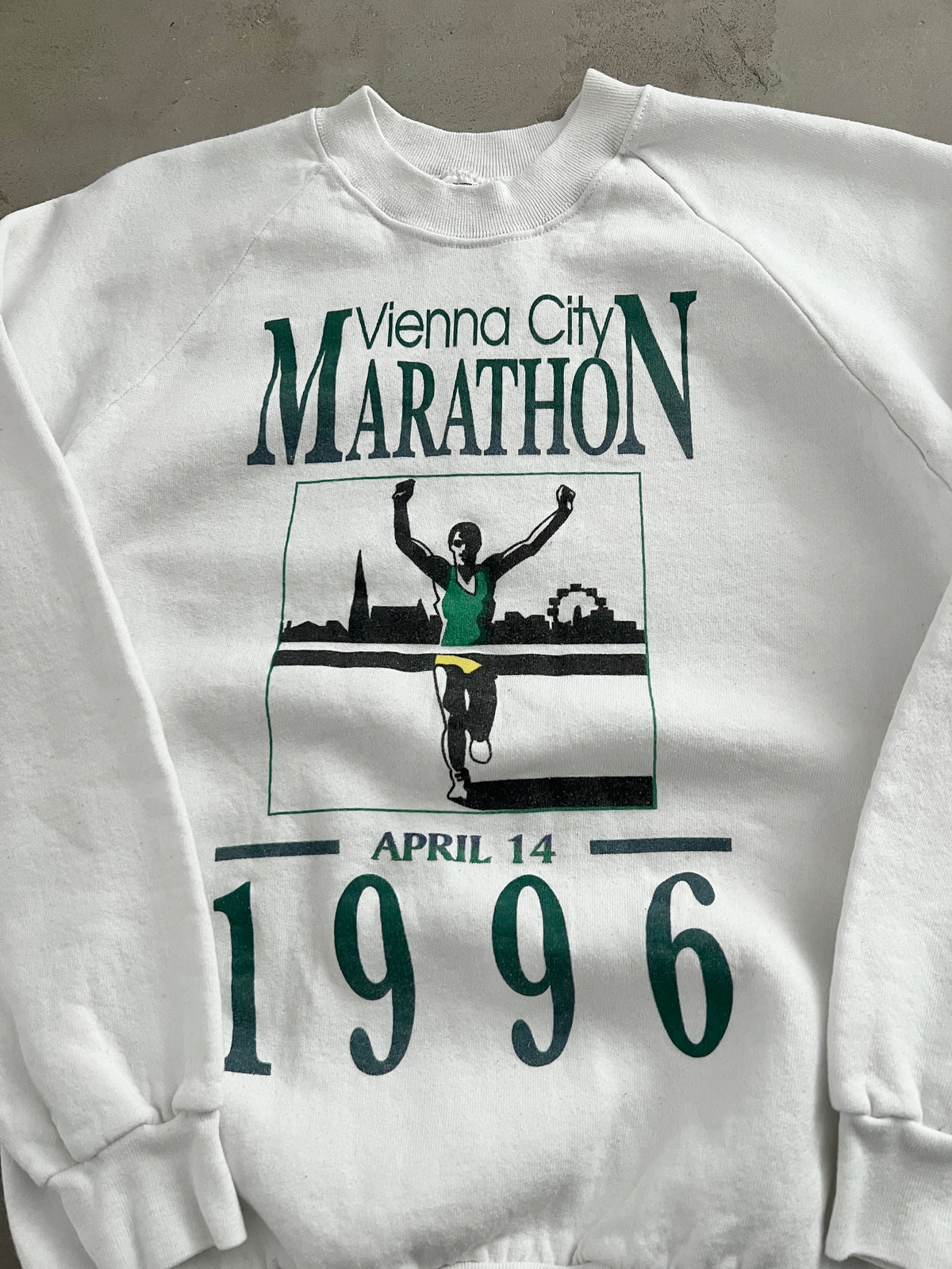 WHITE VIENNA CITY MARATHON SWEATER - 1996 - S