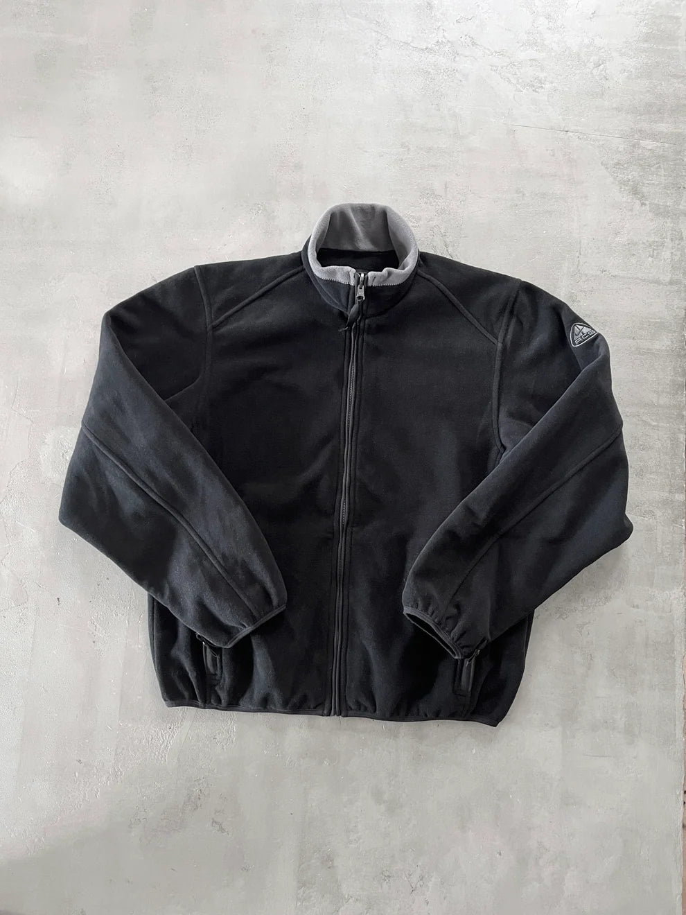 BLACK NIKE ACG FLEECE - 2000S - M