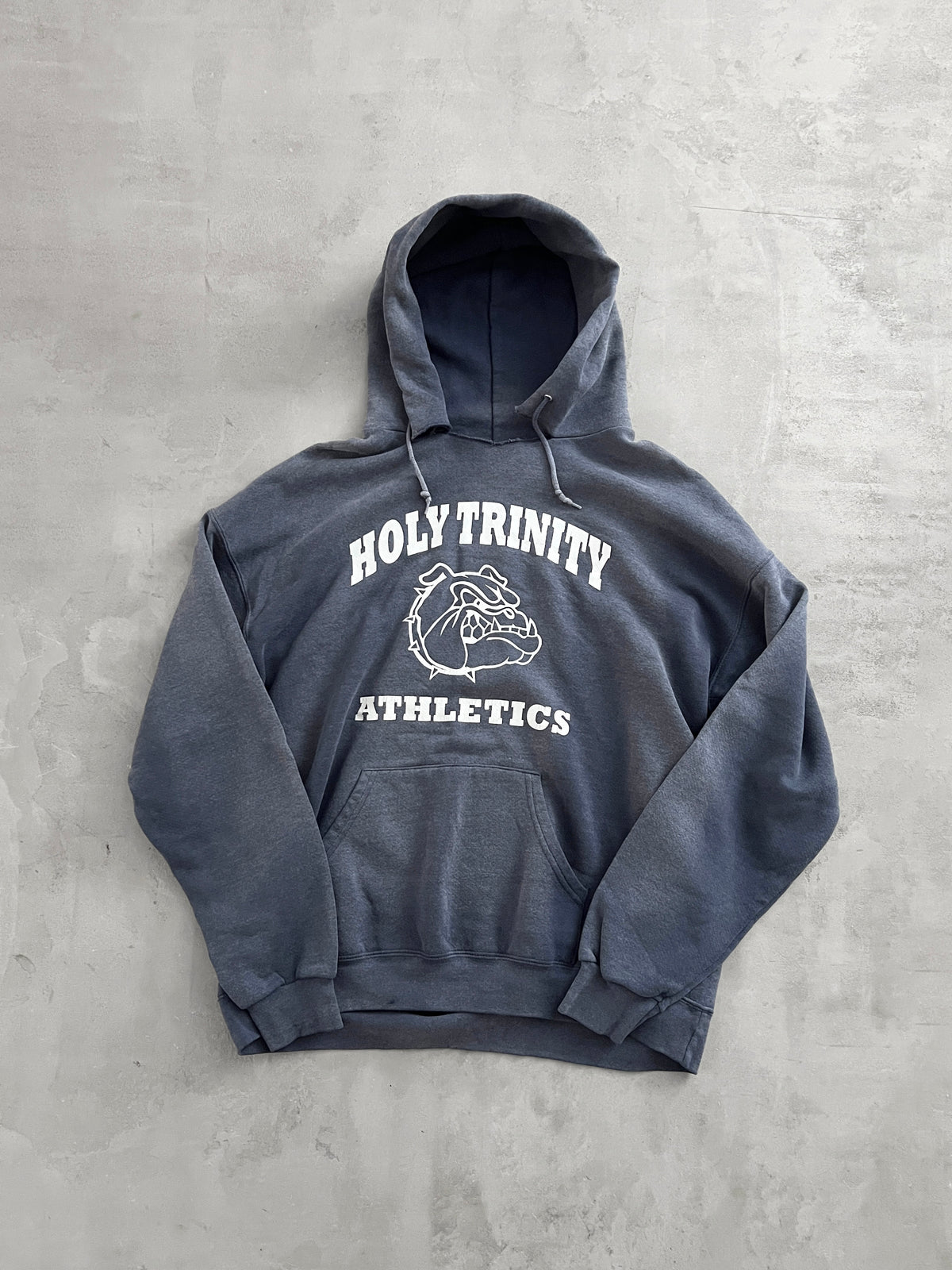 FADED NAVY TRINITY ATHLETICS HOODIE - 1990S - M/L