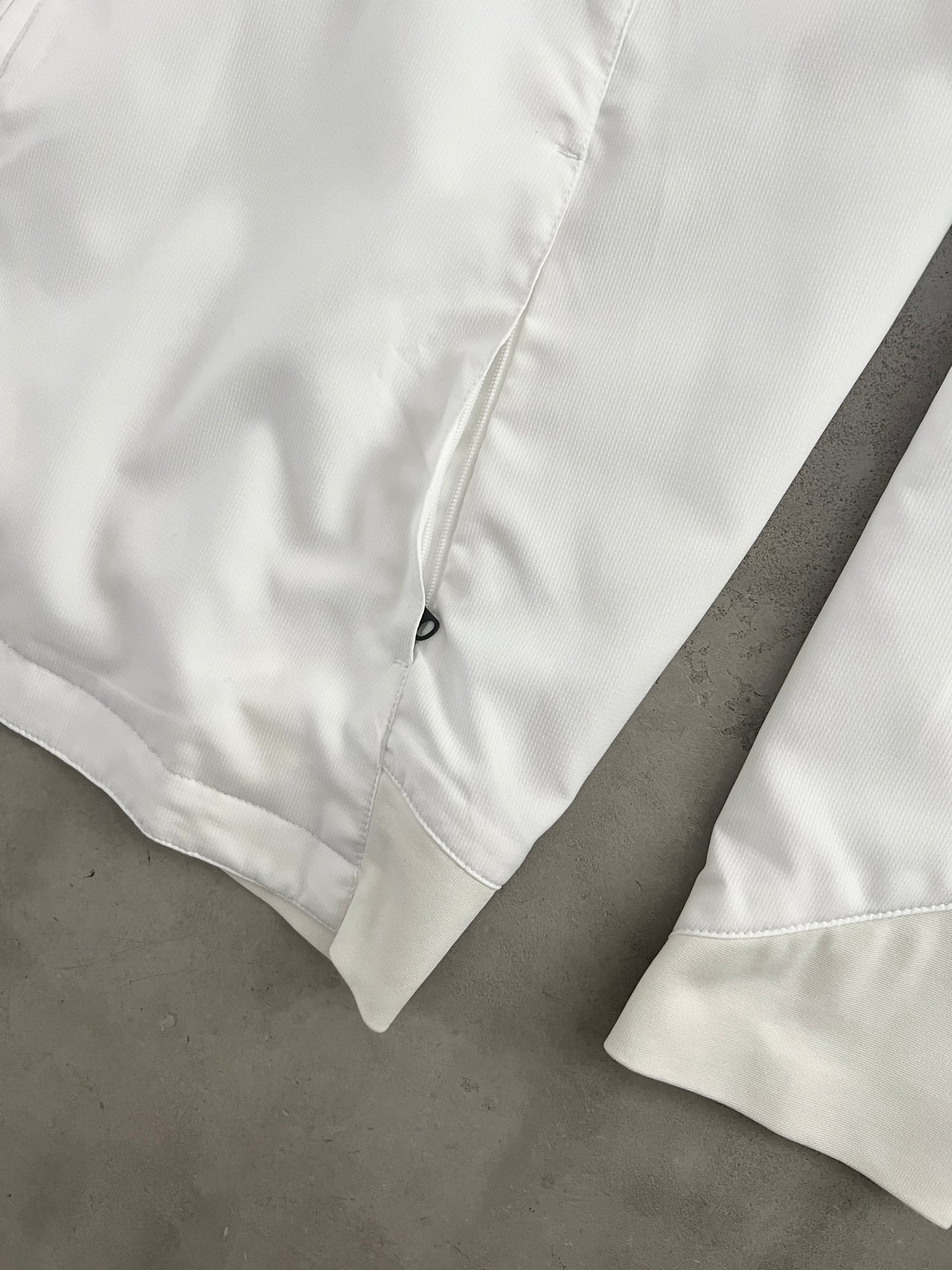 WHITE MANCHESTER UNITED NIKE JACKET - 2000S - L